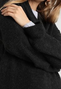 KIOMI Kofta - mottled dark grey