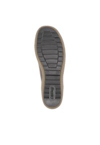 Semelle de chaussure en caoutchouc brun avec un motif de bande de roulement texturé noir. Présente un logo en relief et un design de rainures uniformes pour une meilleure adhérence.