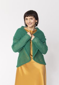 Niewybrane, szmaragdowy