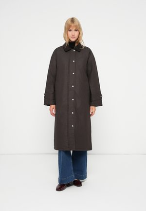 VMZODIAC LONG COAT - Winter coat - chocolate torte
