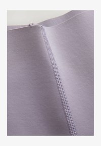 Wybrany, lilac purple