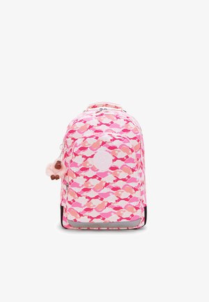 Pinkfarbene Rucksack mit Wellen in verschiedenen Farbtönen, einem runden Logopatch, einem Reißverschluss und einem felligen Anhänger in Form eines Affen.