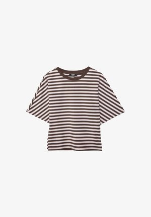 T-shirt court à manches courtes, rayé horizontalement en marron et blanc, avec un col rond, sur fond blanc.