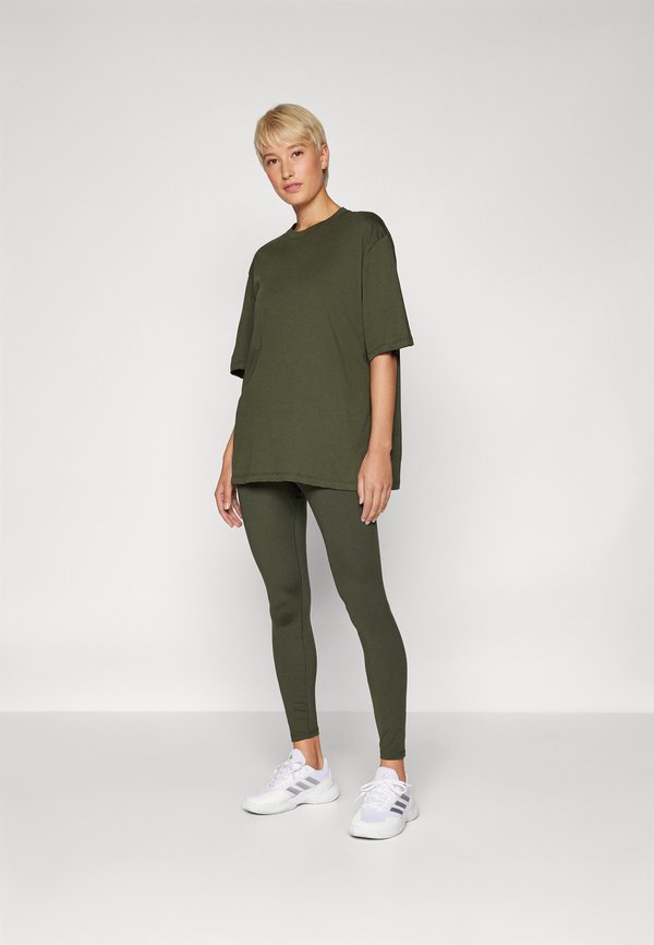 STUDIO OVERSIZED - Basic T-shirt - duffel bag3