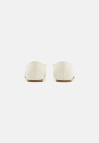 Anna Field Balerinke - off white