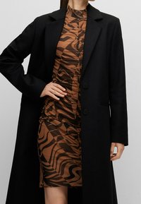 HUGO Mantel - black