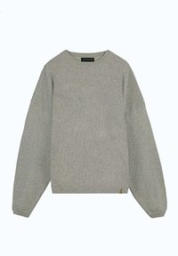 - Sweter