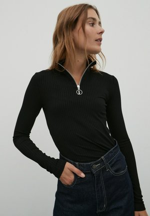 SVETLANA - Longsleeve - schwarz