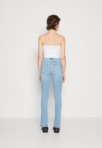 ONLY ONLVICKY SEAMLESS CROPPED - Undershirt - bright white