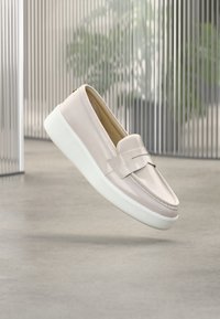 Δεν επιλέχθηκε, off white