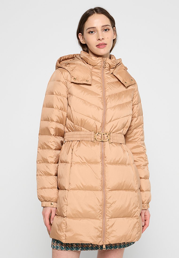 TWINSET Donsjas okergeel