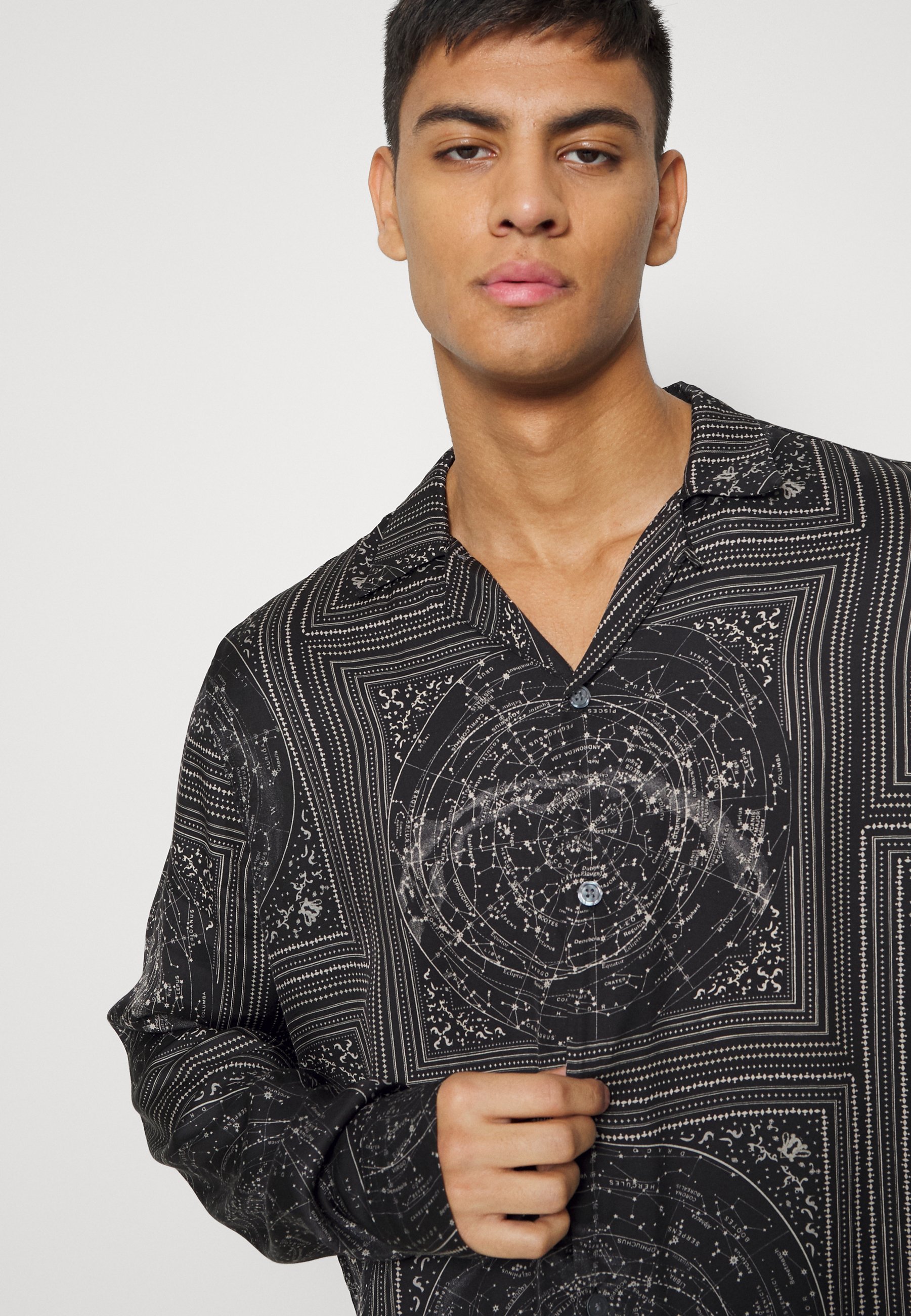 AllSaints STAR BANDANA - Shirt - jet 