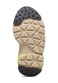 Suola della scarpa con battistrada triangolare testurizzato beige e nero e piccoli accenti verdi, che mostra il numero della taglia 24 e il nome del marchio Flower Mountain.