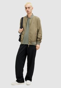 AllSaints BASSETT - Bombertakki - avo green