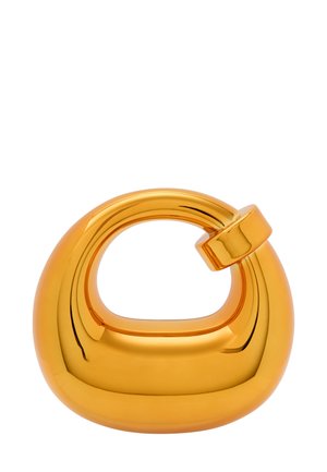 Orange keramisk vase med en glat, blank overflade. Har en rundet krop og et sidehåndtag, hvilket tilbyder et moderne, minimalistisk design.