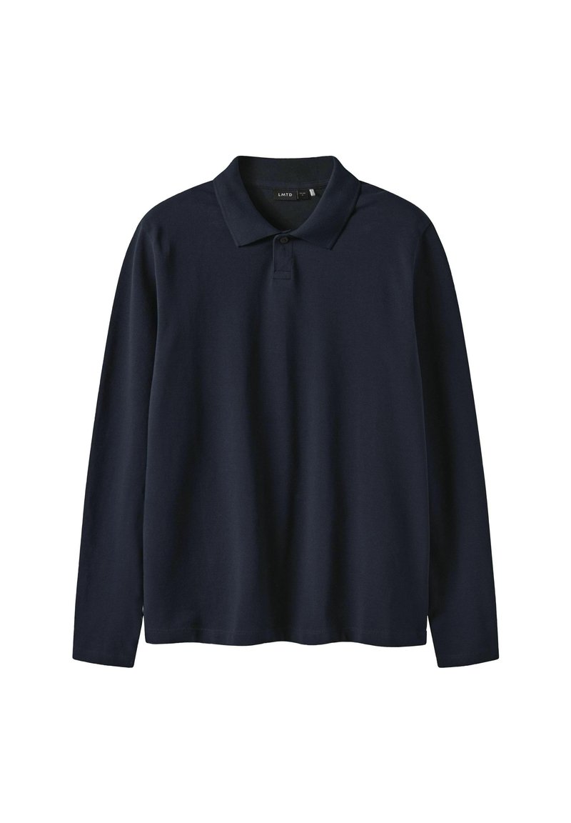 Marineblaues Langarm-Polohemd aus weichem Stoff; verfügt über einen klassischen Kragen und eine Drei-Knopf-Leiste für ein strukturiertes Design.