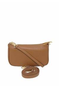 Brązowa skórzana torba na ramię z teksturowanym wykończeniem, złotym zamkiem błyskawicznym i odpinanym paskiem. Kompaktowy prostokątny kształt.