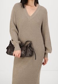Object Gebreide jurk - ochre