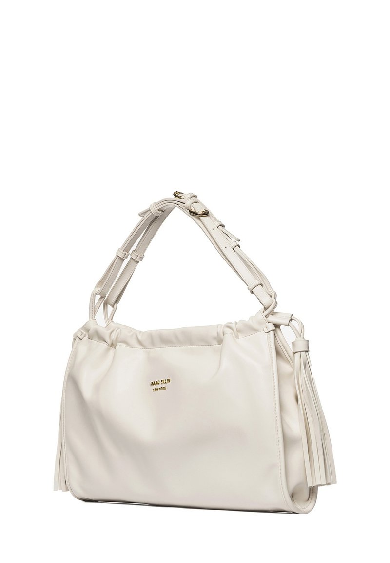 Borsa a mano in pelle bianca con parte superiore arricciata, due tracolle removibili e nappine decorative. Presenta un logo dorato sulla parte anteriore.