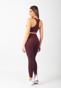 Carlheim Leggings - Byxor - burgundy