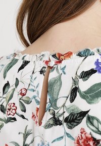 Object Blusa - off-white