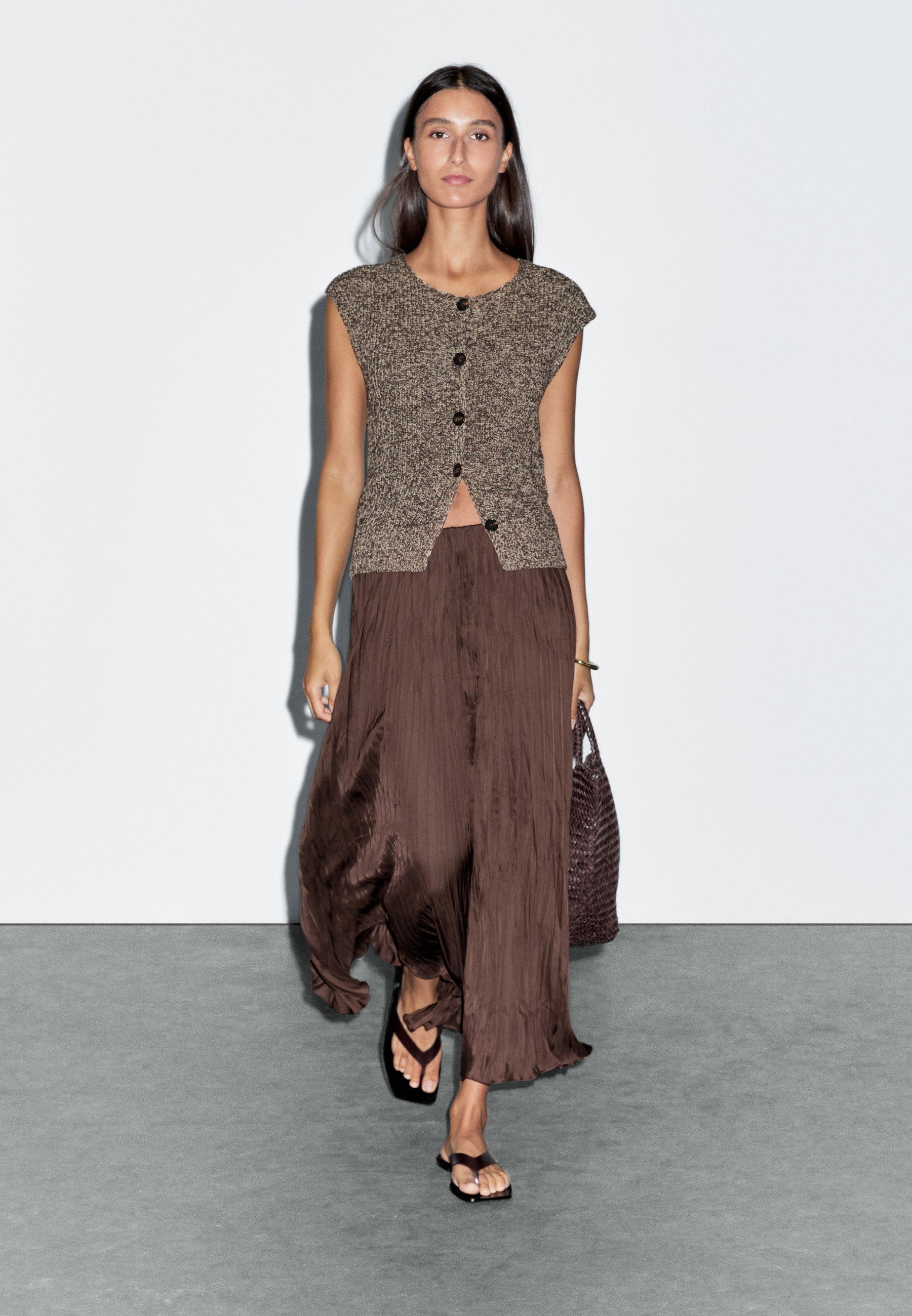 Massimo Dutti LONG FLOWING PLEATED - Pleated skirt - dark