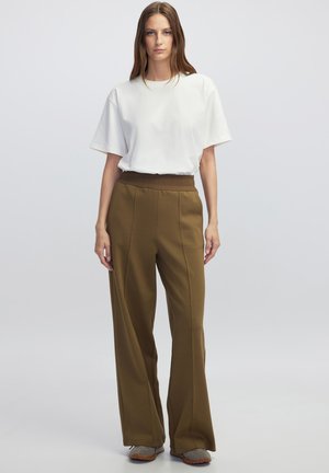 ELASTIC WAIST - Pantaloni sportivi - green