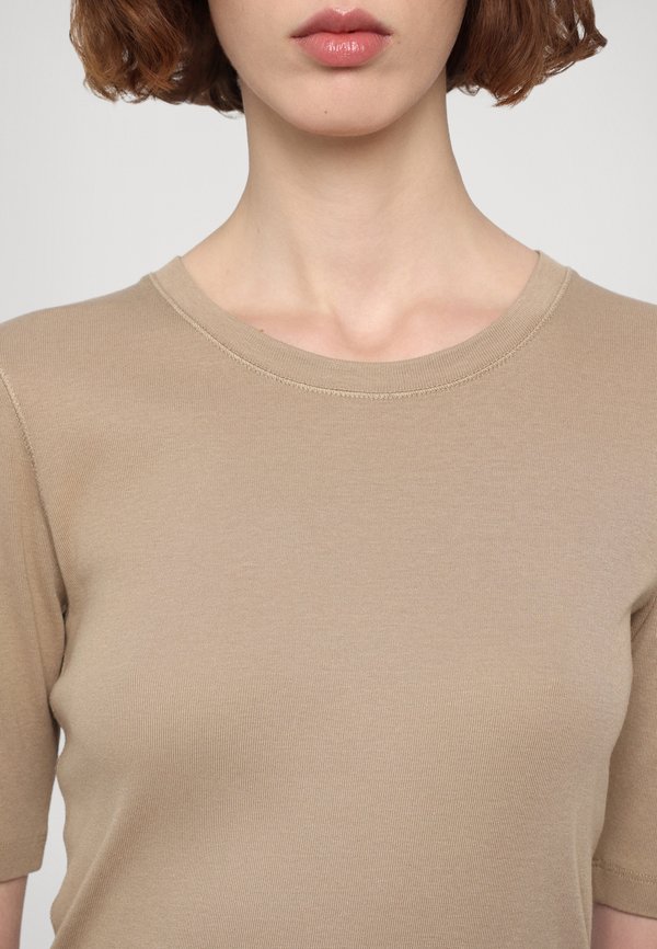 CREW NECK SHORT SLEEVE - Basic T-shirt - dark beige2