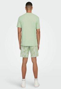 Only & Sons ONSMAX LIFE NOOS - Basic T-shirt - swamp