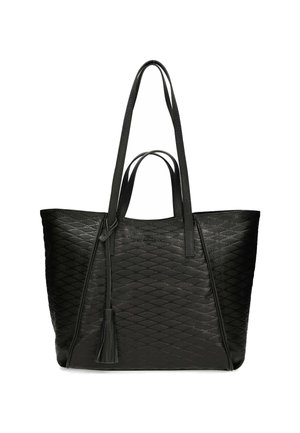 Bolso tote de cuero negro con un patrón de diamantes en relieve, dos asas largas y un detalle de borla lateral. Diseño espacioso con un acabado texturizado.