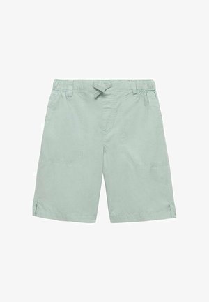 Shorts vert clair en tissu doux, dotés d'une taille élastique, d'un cordon de serrage et de poches latérales avec une coupe droite.