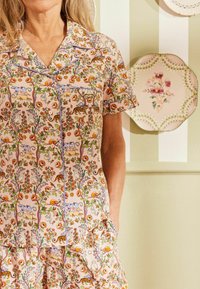 Cath Kidston REGULAR FIT - Nattplagg set - pink floral print