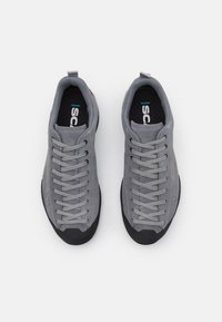 Scarpa MOJITO GTX UNISEX - Pantofi drumeție - smoke