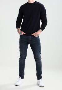 Carhartt WIP Sweter
