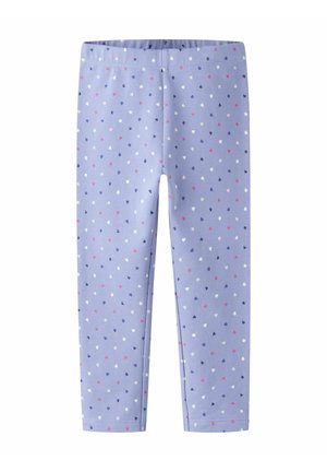 Helllila Leggings aus weichem Stoff, mit einem Muster aus kleinen Herzen in Pink, Weiß und Blau. Elastischer Taillenbund für zusätzlichen Komfort.