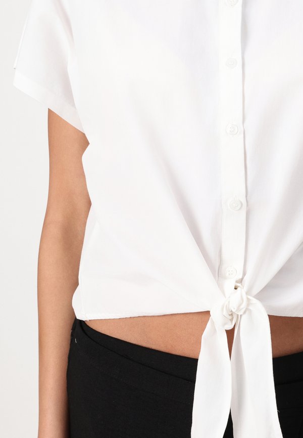 VMFANNI SHORT TIE SHIRT - Button-down blouse3