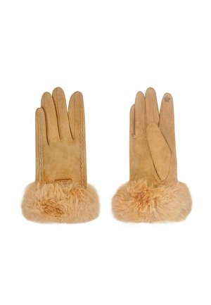 Guanti in camoscio beige con polsino in pelliccia morbida, dettagli cuciti sul retro e una texture liscia. Il guanto sinistro presenta un accento decorativo.