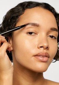 Miniatuurafbeelding 6