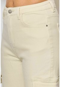 Elara Jeans a sigaretta - beige