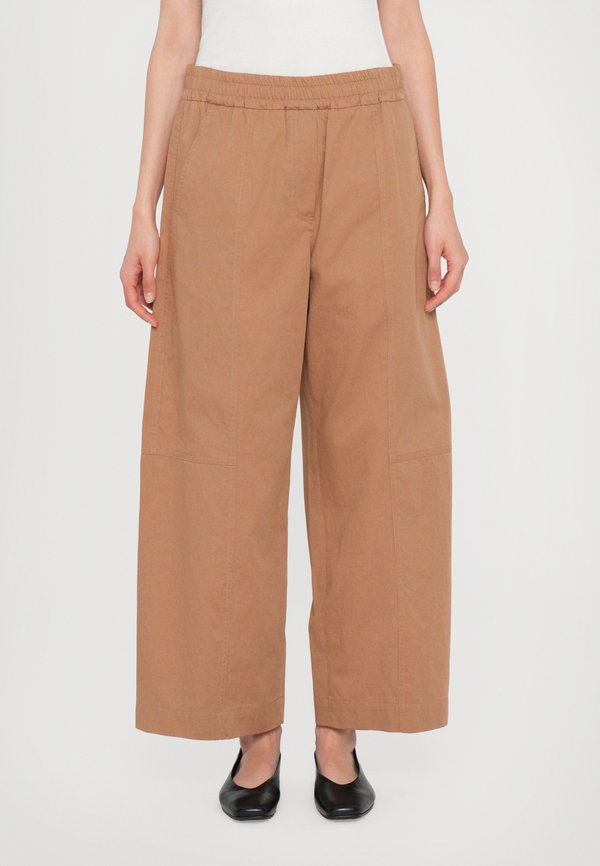 MILVA - Trousers - earth