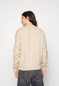 Jack & Jones JOROLLIE CREW NECK - Pulover - peyote