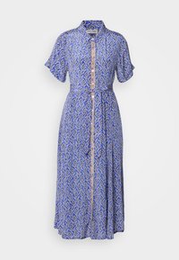 Vestido azul com padrão, mangas curtas, fecho frontal por botões, cintura ajustável e detalhes em contraste. Apresenta uma silhueta fluida e um design intricado.