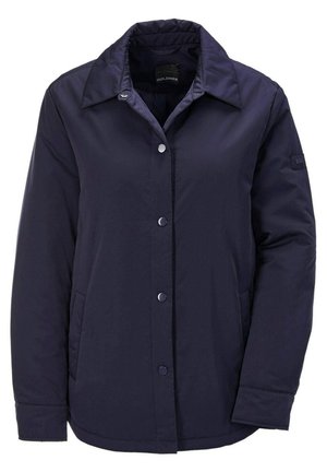 Veste légère bleu marine avec un bouton à l'avant, grand col, poches latérales et une étiquette sur la manche gauche. Texture lisse, design minimaliste.