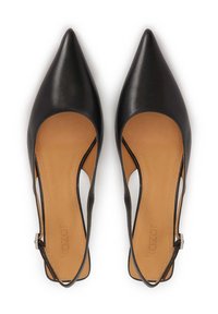 Fekete bőr slingback lapos cipők hegyes orral, világosbarna belső résszel és kivágott oldalakkal. Diszkrét, állítható bokapánttal rendelkezik.