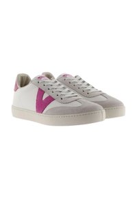 White suede and leather sneakers with pink accents. Features a pink "V" logo, round toe, and rubber sole. Laced design and padded collar.