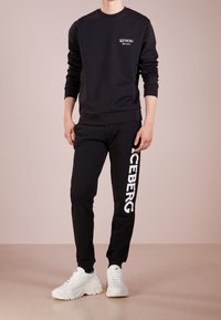 Iceberg Trainingsbroek - black
