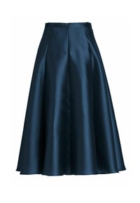 Jupe midi en satin bleu marine avec silhouette évasée, taille haute, plis et fermeture éclair au dos.
