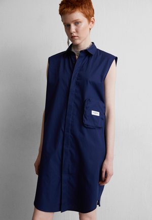 EDITHMARCEL SLEEVELES CHAMISIER - Sukienka koszulowa