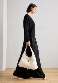 Mos Mosh THORA V-NECK - Kofta - black