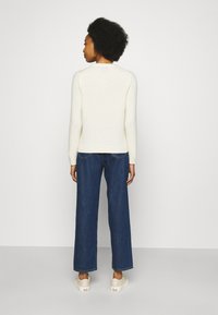 Lyle & Scott JUMPER - Camisola - vanilla ice
